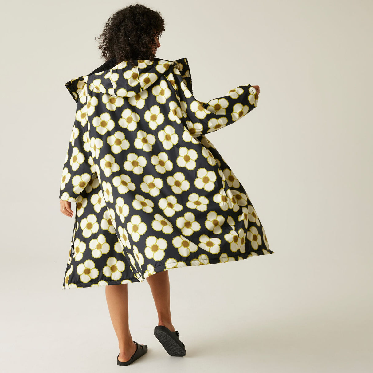 Regatta Womens Orla Kiely Waterproof Dry Changing Robe