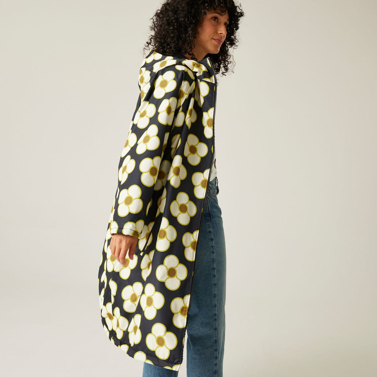 Regatta Womens Orla Kiely Waterproof Dry Changing Robe