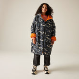 Regatta Kids Hooded Waterproof Dry Changing Robe